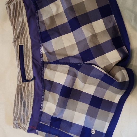 Lululemon Plain Athletic Shorts - Picture 3 of 7